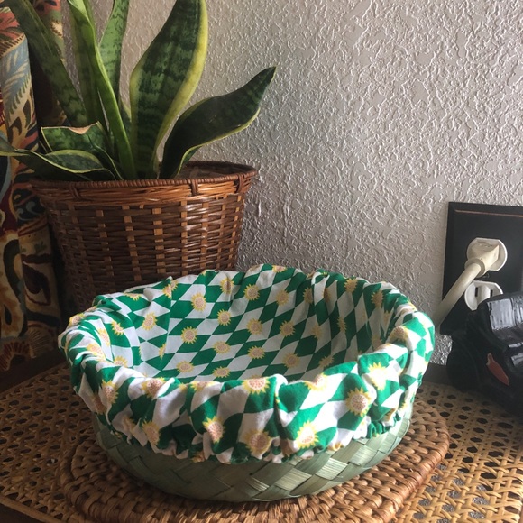 Groovy Vintage Green Sunflower Basket - Picture 5 of 13